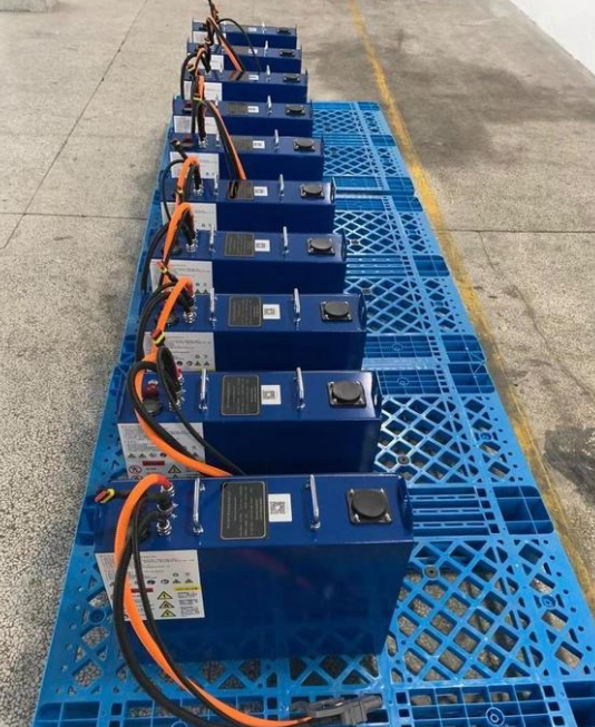 電動叉車專用電池組.png 電動叉車專用電池組.png